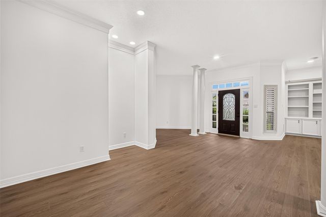 4415 Country Club View, Baytown, TX 77521