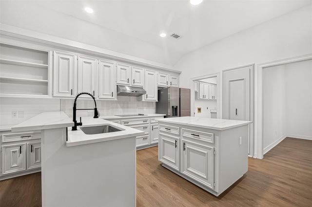 4415 Country Club View, Baytown, TX 77521