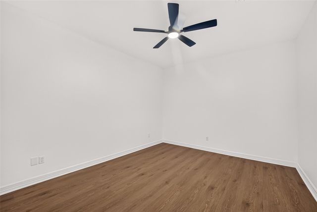 4415 Country Club View, Baytown, TX 77521