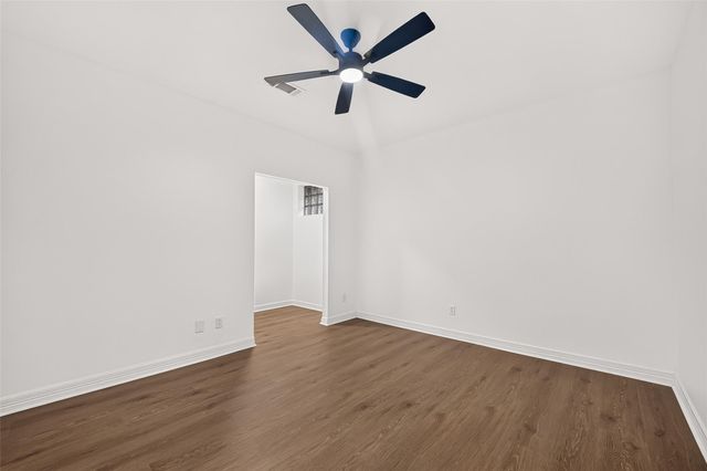 4415 Country Club View, Baytown, TX 77521