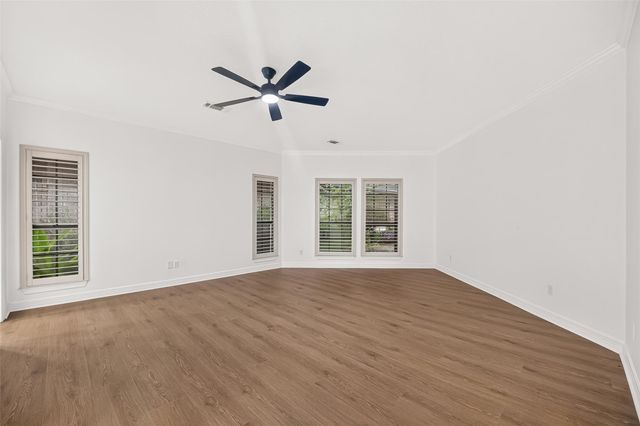 4415 Country Club View, Baytown, TX 77521