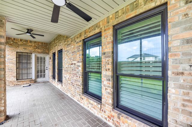 4415 Country Club View, Baytown, TX 77521