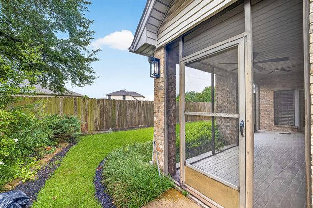 4415 Country Club View, Baytown, TX 77521
