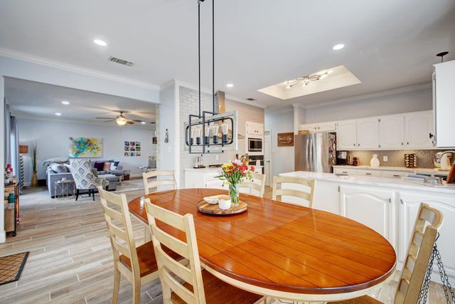 7103 Anaqua DR, Austin, TX 78750