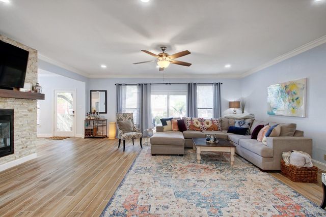 7103 Anaqua DR, Austin, TX 78750