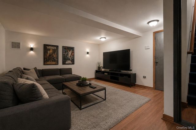 3039 36th Street, Astoria, NY 11103