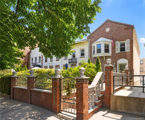 3039 36th Street, Astoria, NY 11103