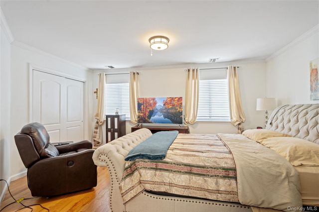 1790 Front Street 28, East Meadow, NY 11554