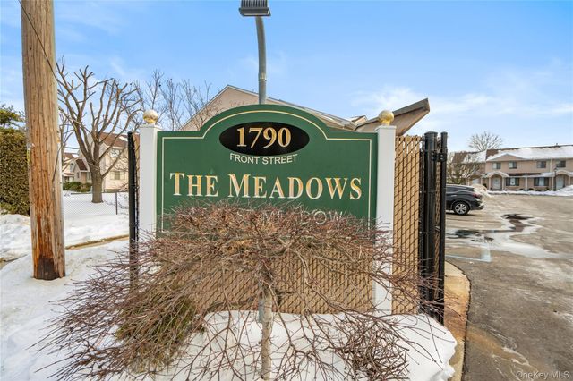 1790 Front Street 28, East Meadow, NY 11554