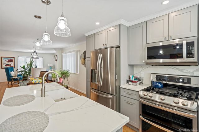 1790 Front Street 28, East Meadow, NY 11554