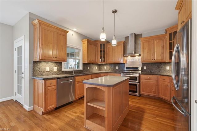 20527 Madison CT, Smithfield, VA 23430