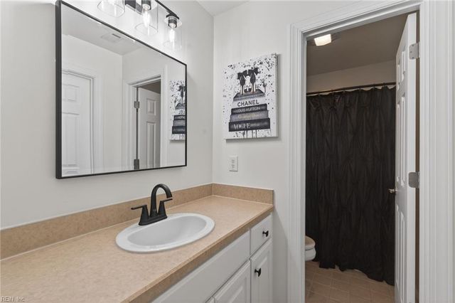 20527 Madison CT, Smithfield, VA 23430