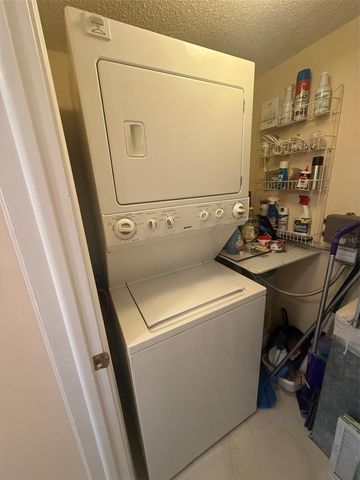 6180 SUN BOULEVARD 115, St Petersburg, FL 33715