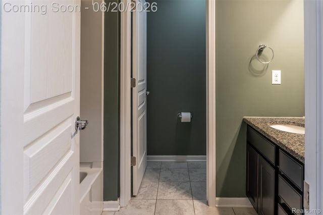 57896 Cider Mill Drive, Lyon Charter Township, MI 48165