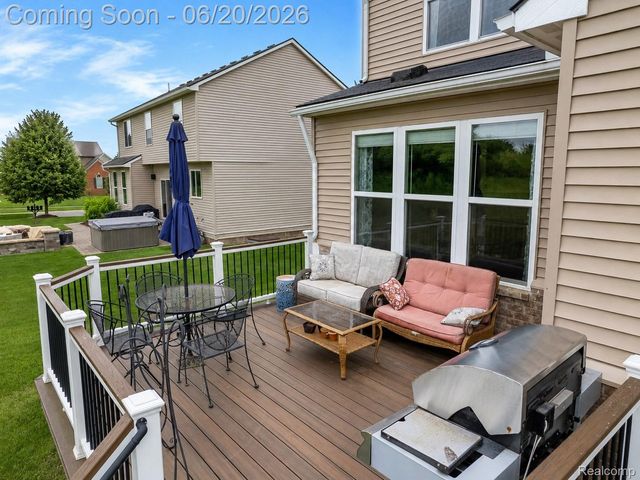 57896 Cider Mill Drive, Lyon Charter Township, MI 48165