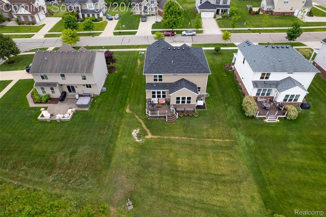 57896 Cider Mill Drive, Lyon Charter Township, MI 48165