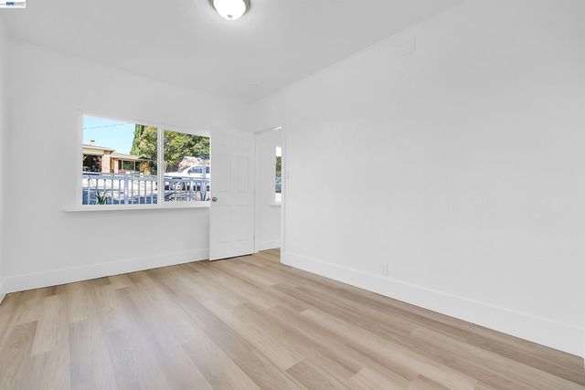 1467 Clay St, Hayward, CA 94541