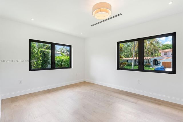 1431 Certosa Ave, Coral Gables, FL 33146