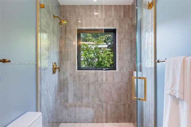 1431 Certosa Ave, Coral Gables, FL 33146