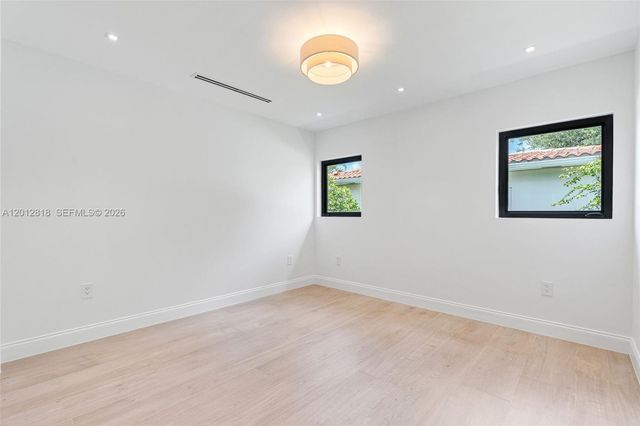 1431 Certosa Ave, Coral Gables, FL 33146