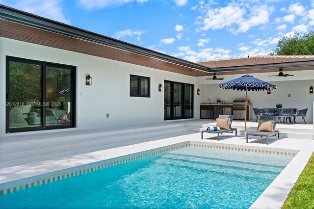 1431 Certosa Ave, Coral Gables, FL 33146