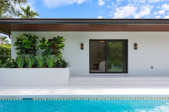 1431 Certosa Ave, Coral Gables, FL 33146
