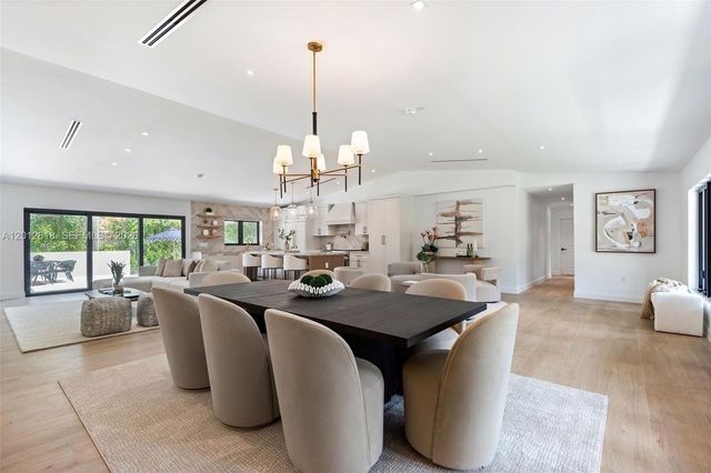 1431 Certosa Ave, Coral Gables, FL 33146