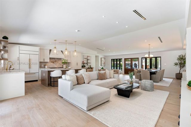 1431 Certosa Ave, Coral Gables, FL 33146