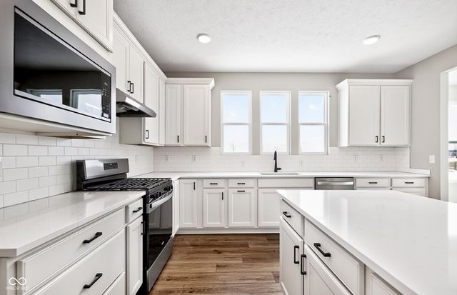 13007 Seven Springs Lane, Noblesville, IN 46060