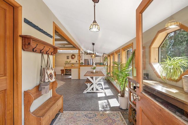 14067 Linden Rd, Grass Valley, CA 95945