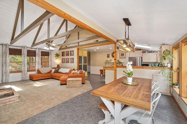 14067 Linden Rd, Grass Valley, CA 95945