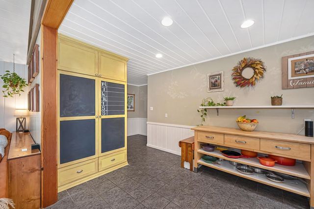 14067 Linden Rd, Grass Valley, CA 95945