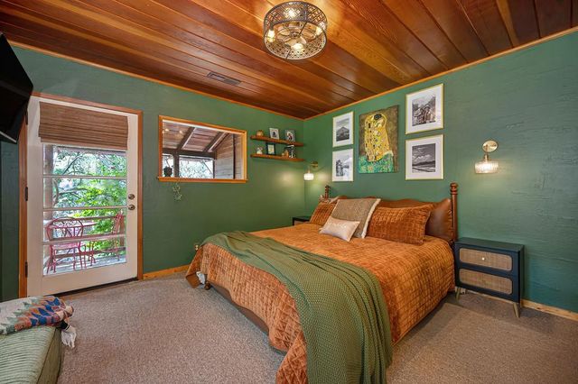 14067 Linden Rd, Grass Valley, CA 95945