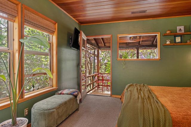 14067 Linden Rd, Grass Valley, CA 95945