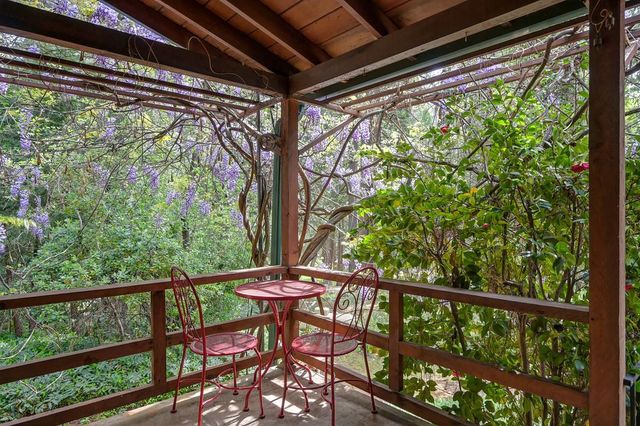 14067 Linden Rd, Grass Valley, CA 95945