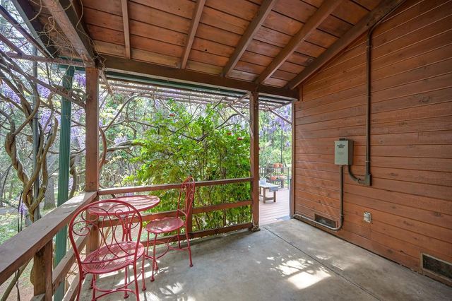 14067 Linden Rd, Grass Valley, CA 95945