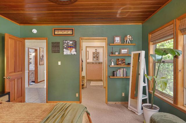 14067 Linden Rd, Grass Valley, CA 95945