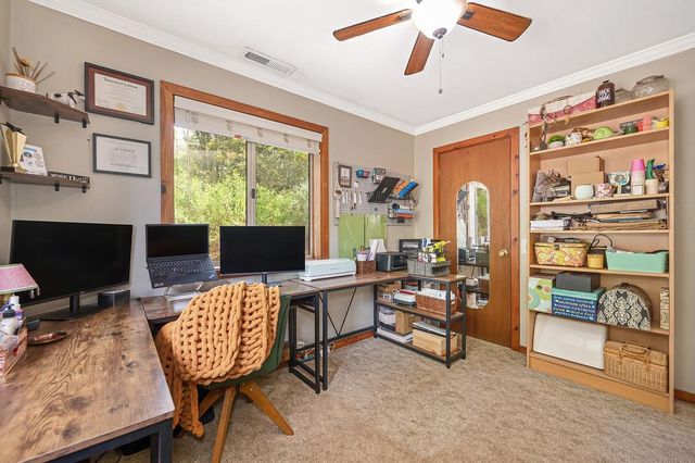 14067 Linden Rd, Grass Valley, CA 95945