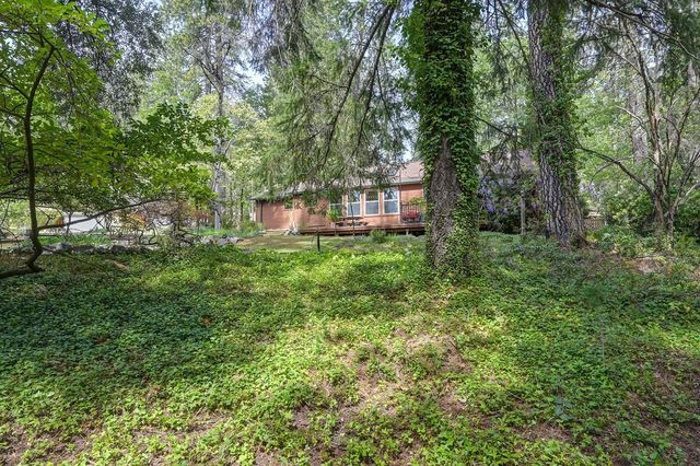 14067 Linden Rd, Grass Valley, CA 95945
