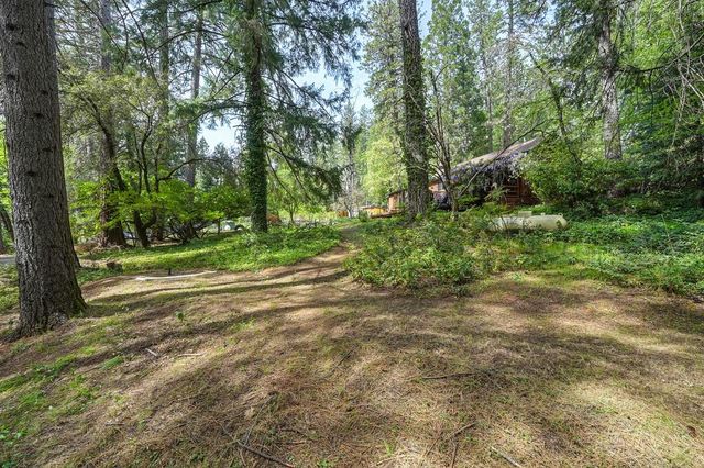 14067 Linden Rd, Grass Valley, CA 95945