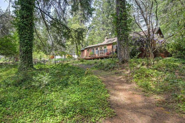 14067 Linden Rd, Grass Valley, CA 95945