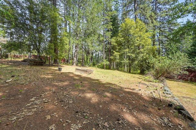 14067 Linden Rd, Grass Valley, CA 95945