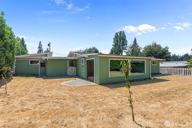 738 Wallin Street, Bremerton, WA 98310