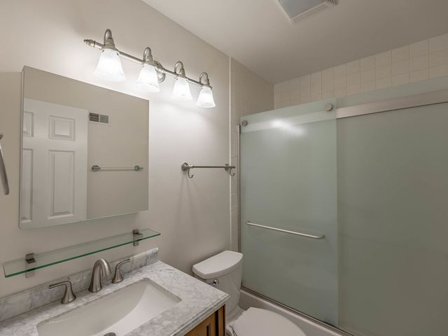 245 Timber Ridge Lane 245, Lake Barrington, IL 60010