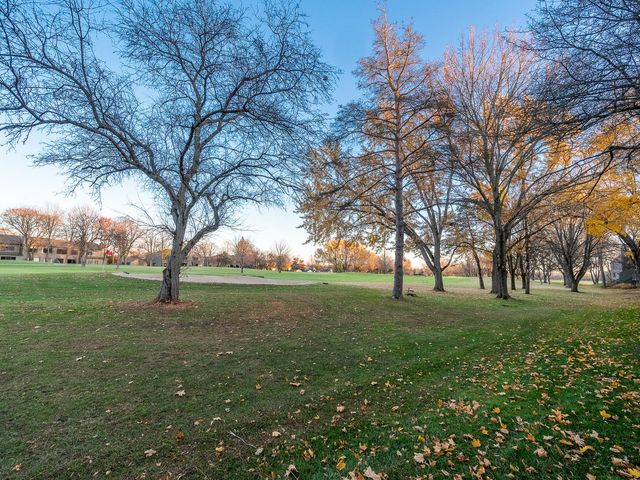 245 Timber Ridge Lane 245, Lake Barrington, IL 60010