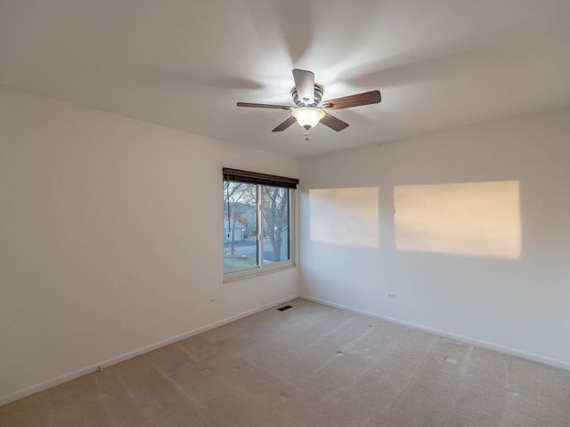 245 Timber Ridge Lane 245, Lake Barrington, IL 60010