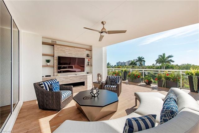 13915 Old Coast RD 302, Naples, FL 34110