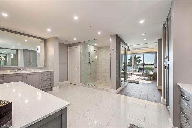 13915 Old Coast RD 302, Naples, FL 34110