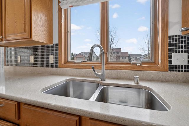 3100 Weybridge Drive, Sun Prairie, WI 53590