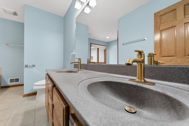 3100 Weybridge Drive, Sun Prairie, WI 53590